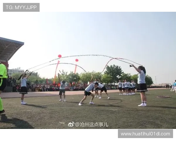 体育心得体会作文中如何突出体育精神与团队合作精神的写作技巧总结